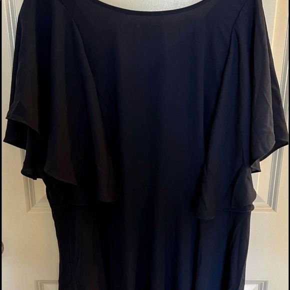 Bundle of (3) NWT city chic blouses. Can be bought together or separate - Picture 9 of 9